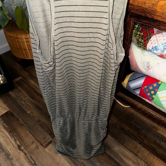 SUNDRY Olive Green Striped Scoop Neck Fitted Ruched Mini Dress Size Small - Picture 5 of 6